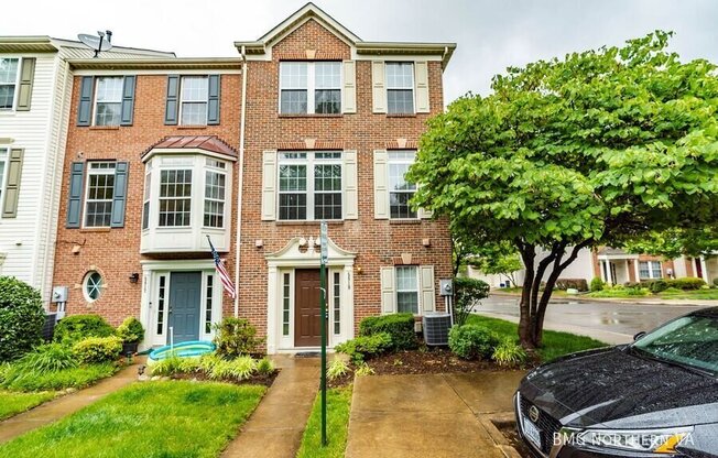 5819 PEARSON LN