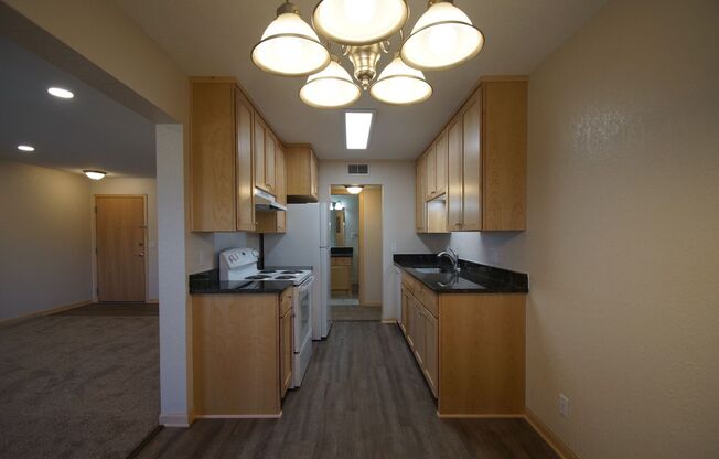 2 beds, 1.5 baths, $1,798, Unit 205