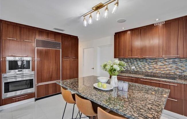 16001 Collins Ave cu-1604, Sunny Isles Beach, FL 33160