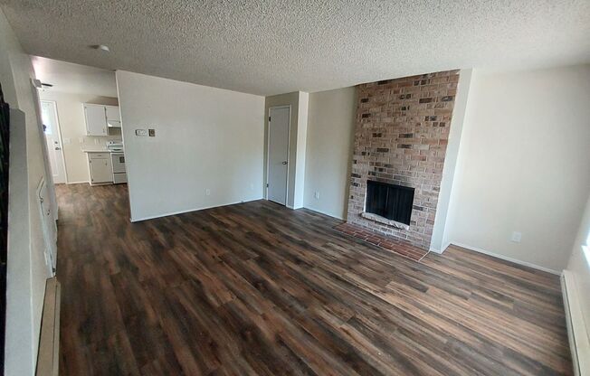 2 beds, 1.5 baths, 1,100 sqft, $1,700