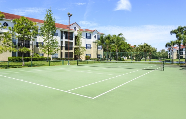 Sarasota Apartments Tennis Court - Saratoga Place