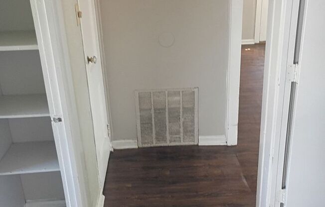 4230 N 53 ST