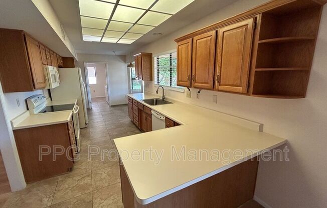 18407 N 137 DR