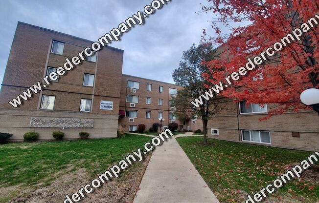Knickerbocker Apartments