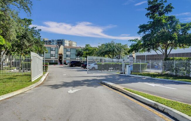 2 beds, 2 baths, 1,032 sqft, $1,995, Unit 4309