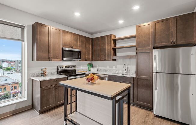 3 beds, 2 baths, 1,137 sqft, $2,520, Unit 314