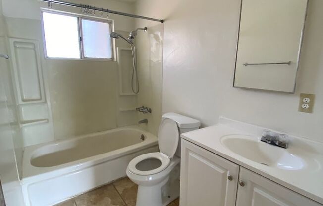 2 beds, 1 bath, $1,700