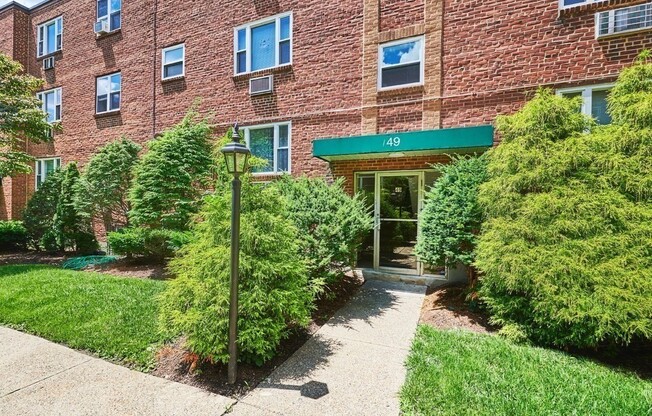 49 COLBORNE RD