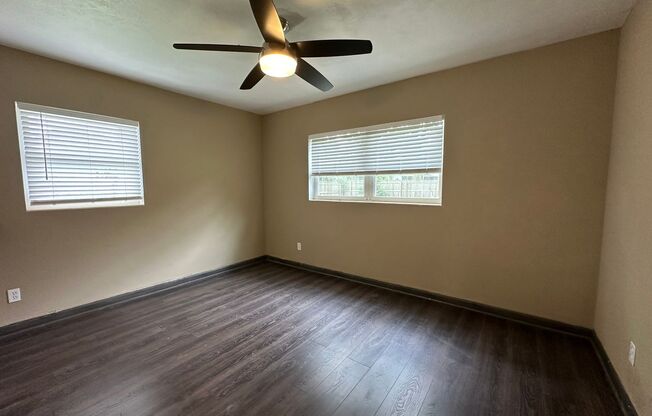 3 beds, 1 bath, $1,700