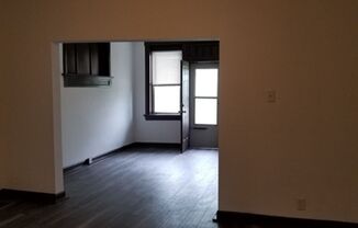 1 bed, 1 bath, $650, Unit 4165 1st Flr.