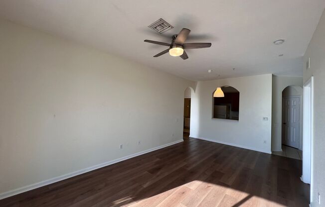 2 beds, 2 baths, $1,700, Unit UNIT # 302