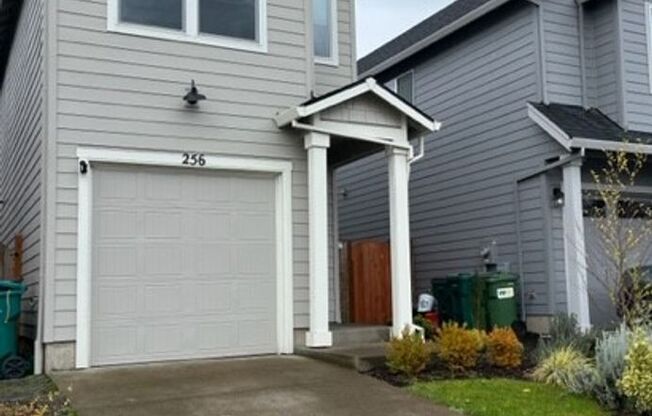 Coming soon - 3 Bedroom 2.5 Bath Newberg OR