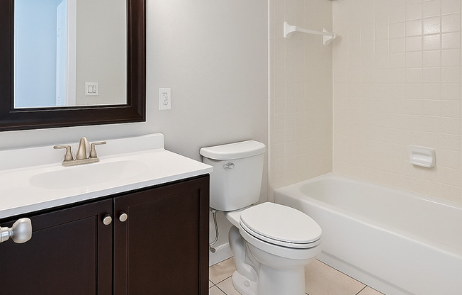 1 bed, 1 bath, 587 sqft, $1,725, Unit 102