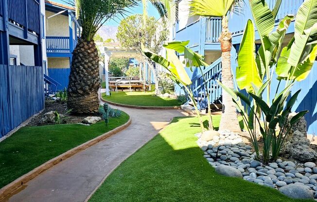 2 beds, 2 baths, 1,000 sqft, $3,195, Unit 205