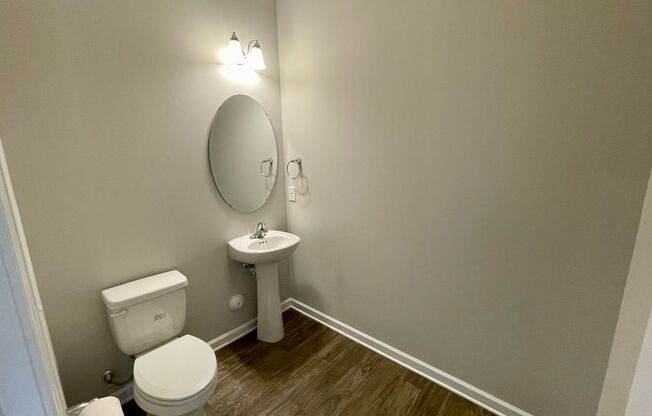 Gorgeous 4 Bed 2.5 Bath Home in GSO