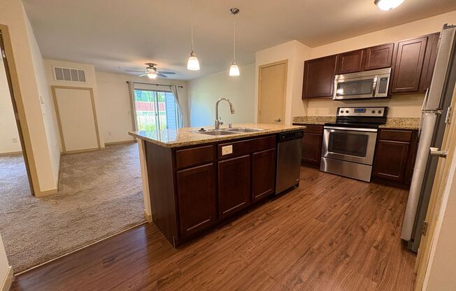 1 bed, 1 bath, 770 sqft, $1,395, Unit 4320-310