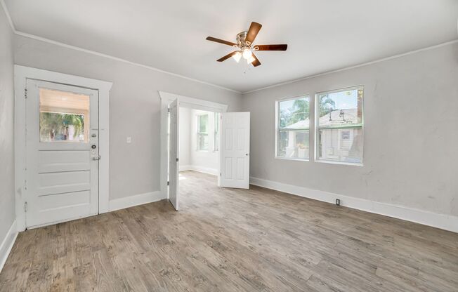 Beautiful, Newly Renovated 2/1 Apartment in Seminole Heights!