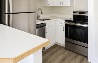 Whispering Palms Apartment Homes