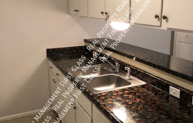 5619 BROOKHILL