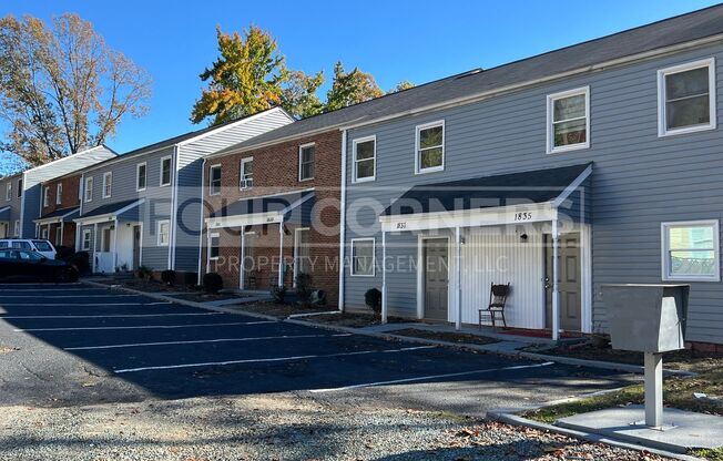 Spacious 2 Bedroom 2.5 Bath Townhome