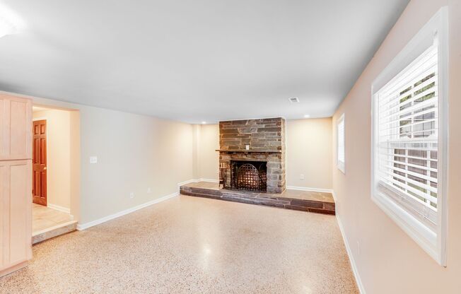 1 bed, 1 bath, 500 sqft, $1,700, Unit Unit 3
