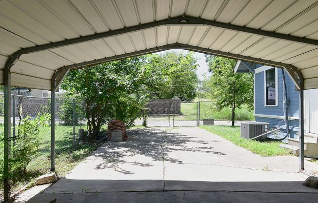 2615 Polk- House