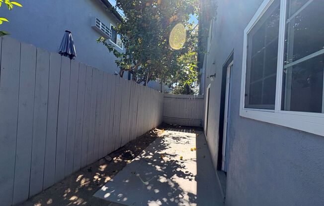 2 beds, 1.5 baths, 866 sqft, $3,270, Unit 810N1