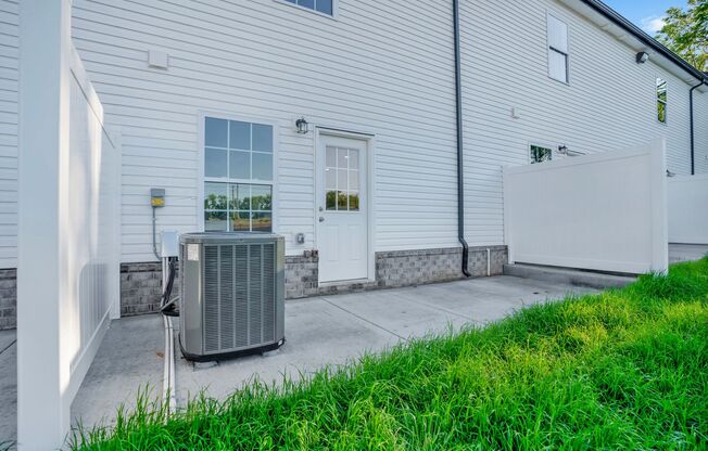 3 beds, 2.5 baths, 1,300 sqft, $1,500, Unit 41