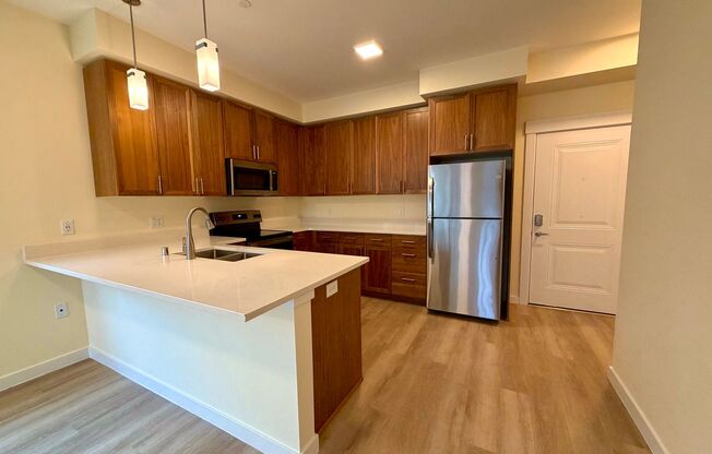 1 bed, 1 bath, 800 sqft, $1,600, Unit C105