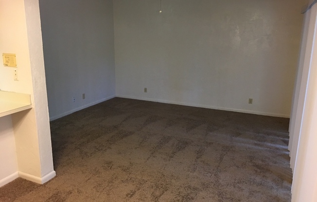 3 beds, 2.5 baths, 1,208 sqft, $1,800, Unit CW1006