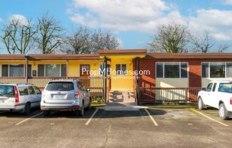 2 beds, 1 bath, $1,899