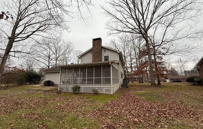 4 beds, 2.5 baths, $2,200, Unit 119 Rolling Oaks Dr