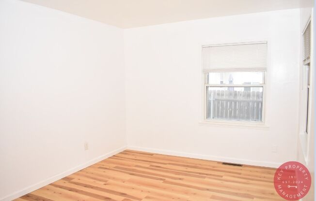 Charming Two-Bedroom, One-Bath Unit – Available Now in Chula Vista!