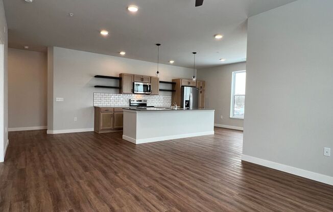 2 beds, 2 baths, 1,279 sqft, $2,850, Unit WR 305-310