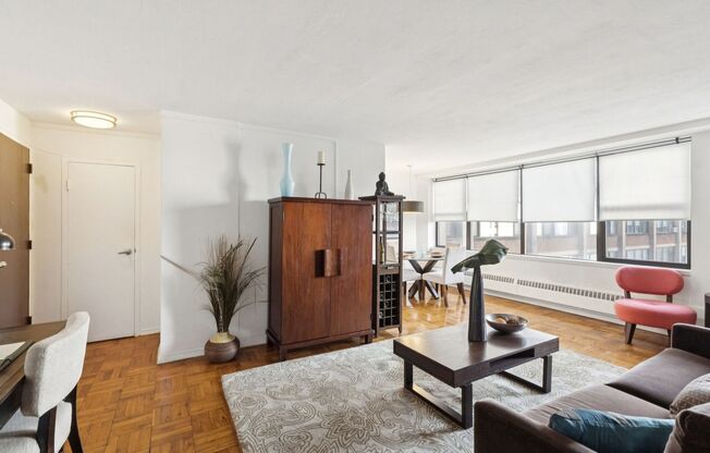 1 bed, 1 bath, 650 sqft, $1,175, Unit 816