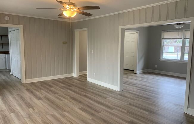 Two Bedroom Duplex Unit Near Southside/516