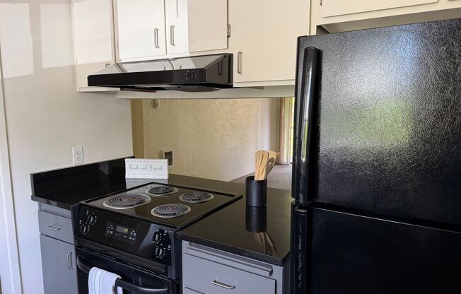1 bed, 1 bath, 700 sqft, $1,440, Unit 0228