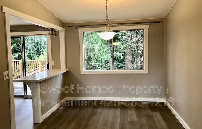 11235 80 AVE NE