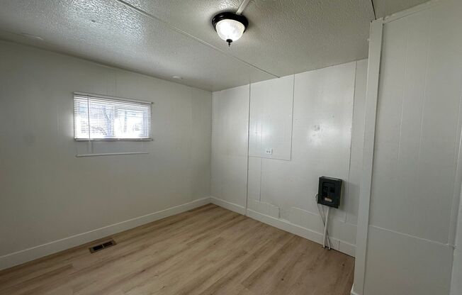 2 beds, 1 bath, 600 sqft, $1,199, Unit T18