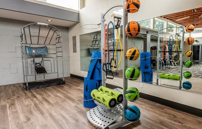 Tacoma Apartments - Sienna Apartments - Fitness Center 2