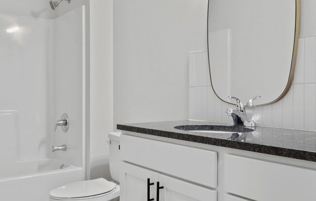 1 bed, 1 bath, 703 sqft, $1,325, Unit 113