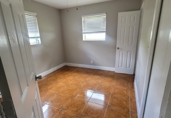2576 NORTHWEST 64 TERRACE