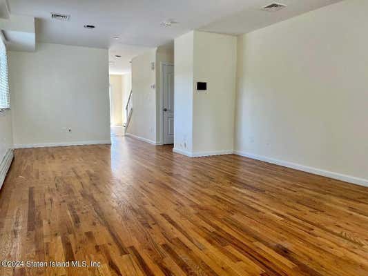 3 beds, 2 baths, 1,176 sqft, $3,400, Unit 1