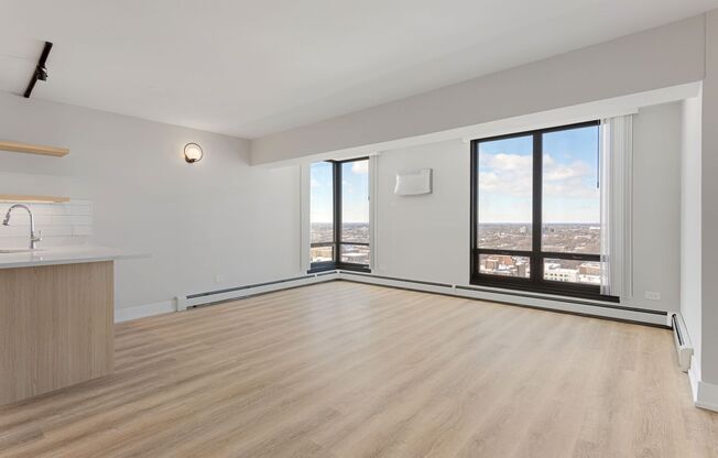 1 bed, 1.5 baths, 662 sqft, $2,400, Unit 18L
