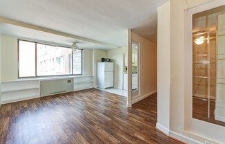 Spacious & Bright Junior One Bedroom at River Place West