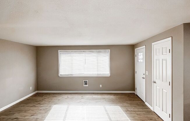 2 beds, 1 bath, 1,000 sqft, $1,650, Unit PDRey563