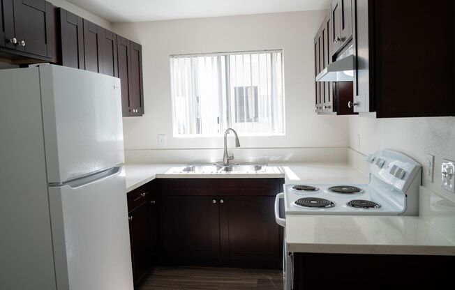 2 beds, 2 baths, 785 sqft, $2,225