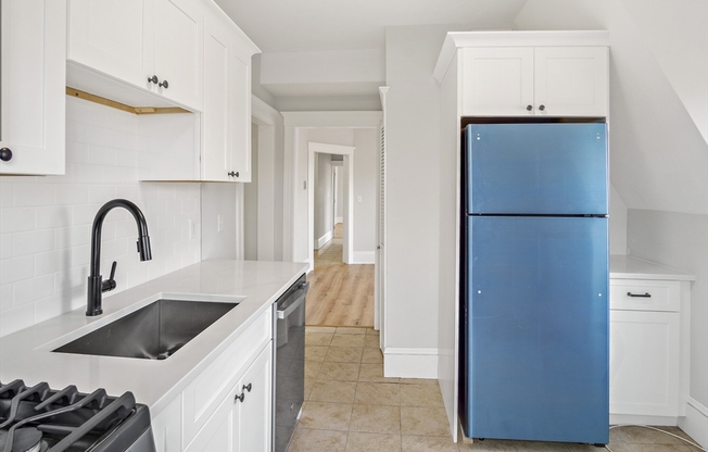 402 NEPONSET