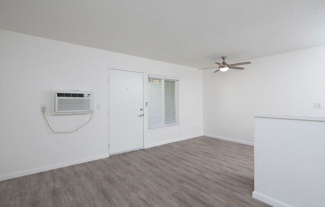 1 bed, 1 bath, $2,095, Unit 11
