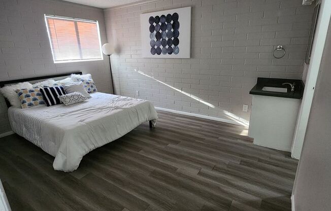 2 beds, 2 baths, 965 sqft, $1,399, Unit W105